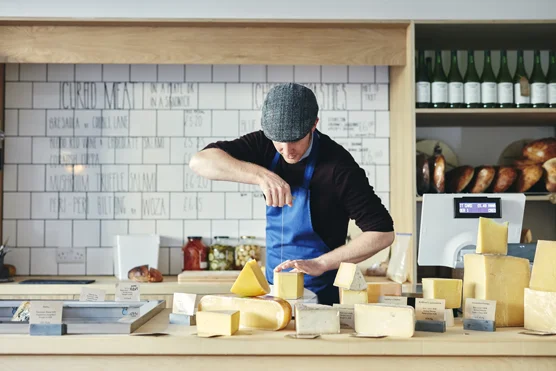 Fromager-affineur / Fromagère-affineuse