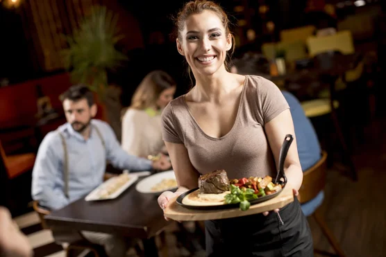 Serveur / Serveuse en restauration