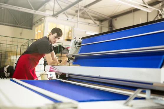 Conducteur / Conductrice de machines de traitement textile
