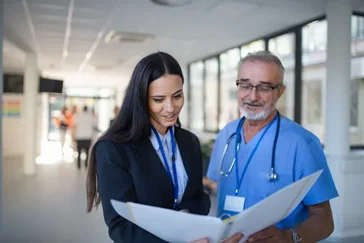 Cadre de santé d'unité de soins ou de service paramédical