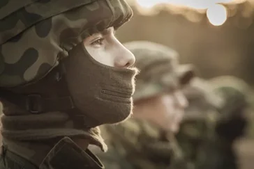 Combattant / Combattante en milieu terrestre